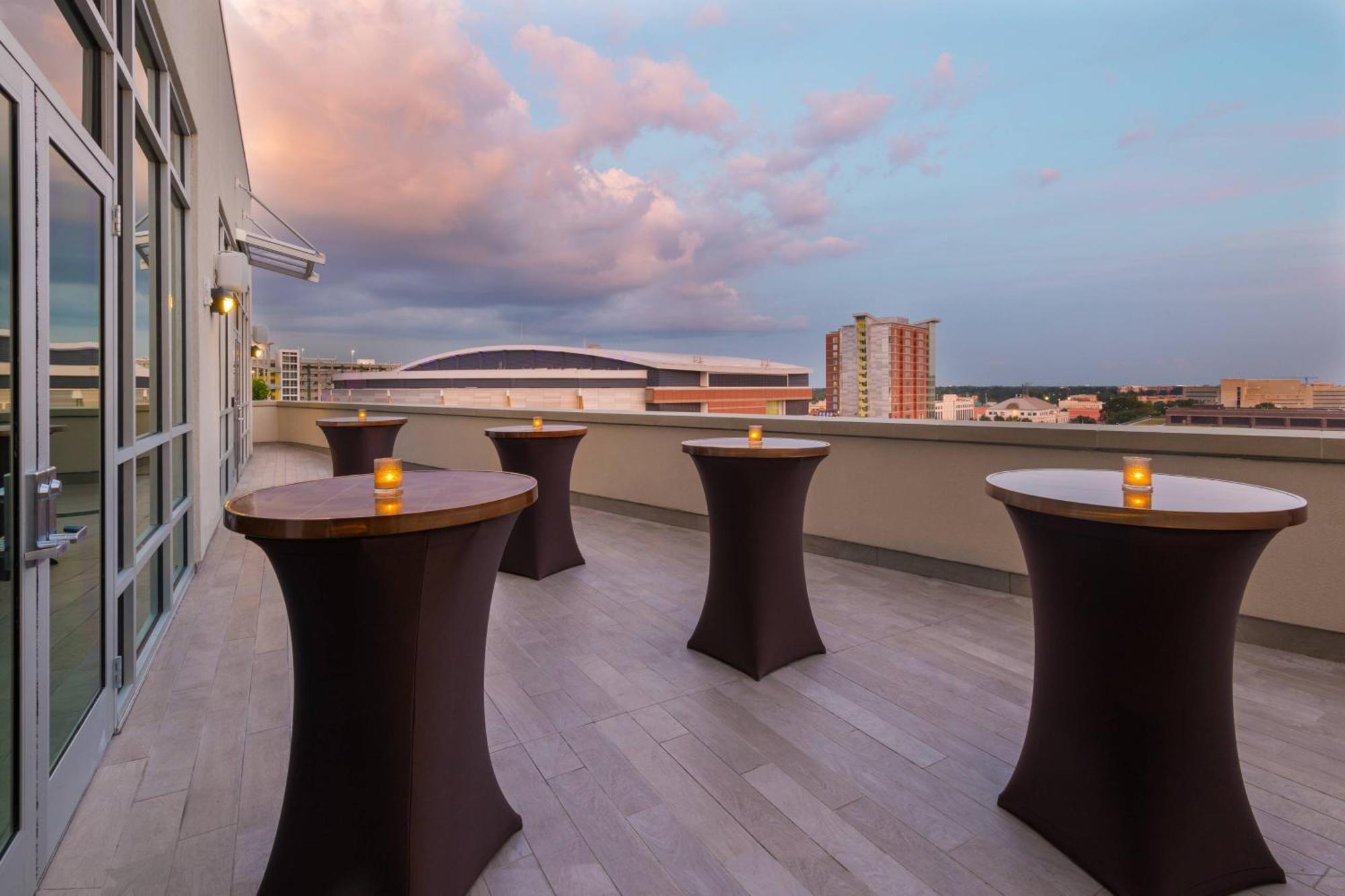 Ac Hotel By Marriott Charlotte City Center Exterior photo