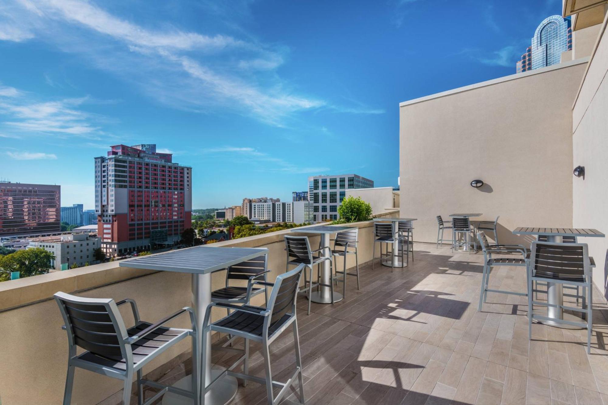Ac Hotel By Marriott Charlotte City Center Exterior photo