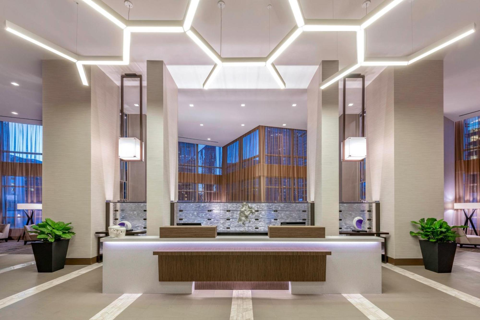 Ac Hotel By Marriott Charlotte City Center Exterior photo